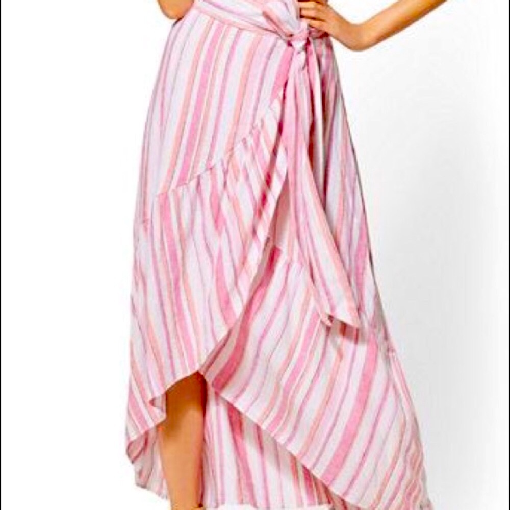 NEW YORK & COMPANY MAXI SKIRT.